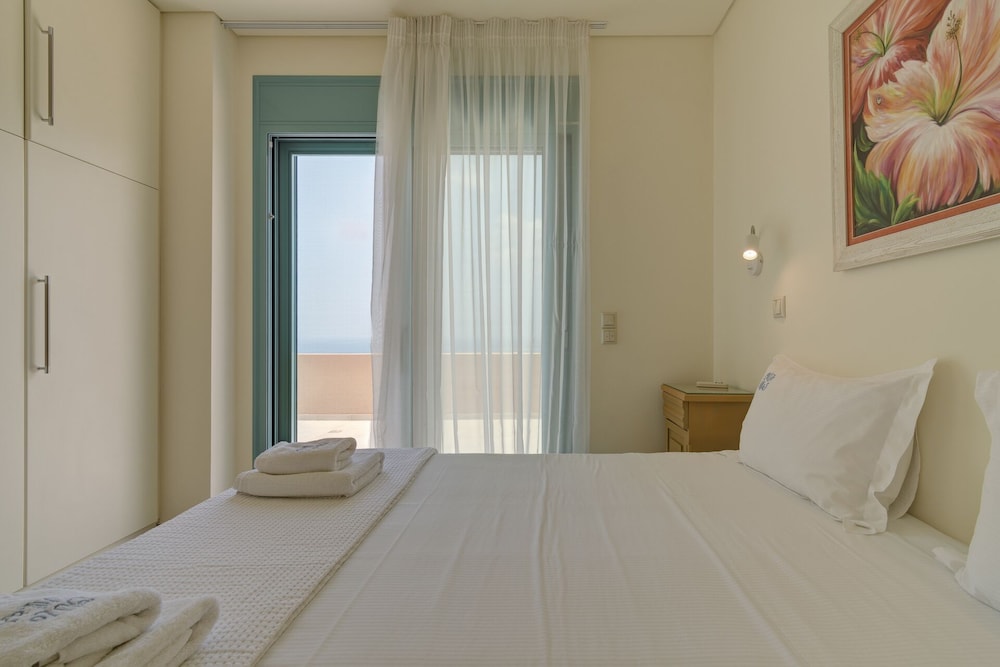 Ouzo Panoramic Houses 1, with private pool