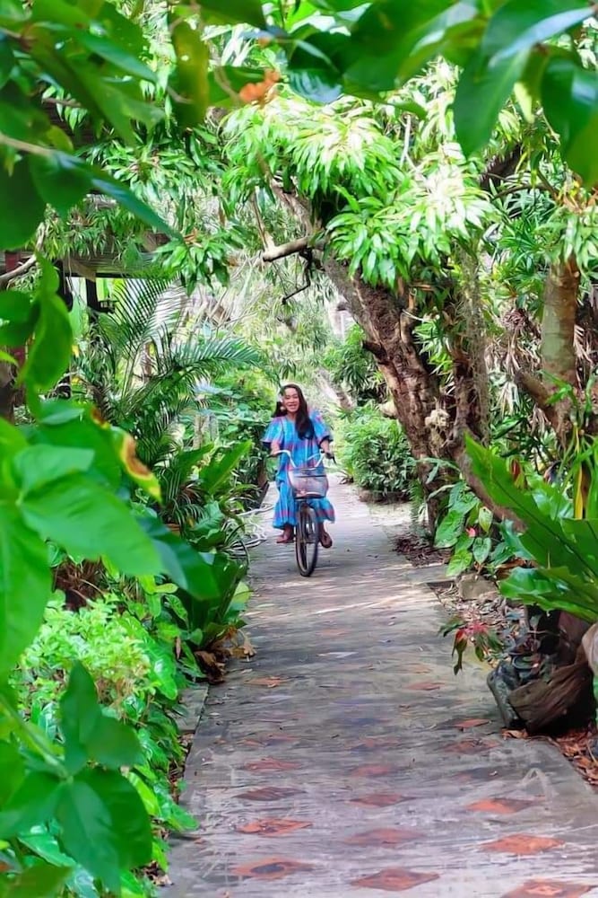 Baansuanlynjee Maeklong Resort