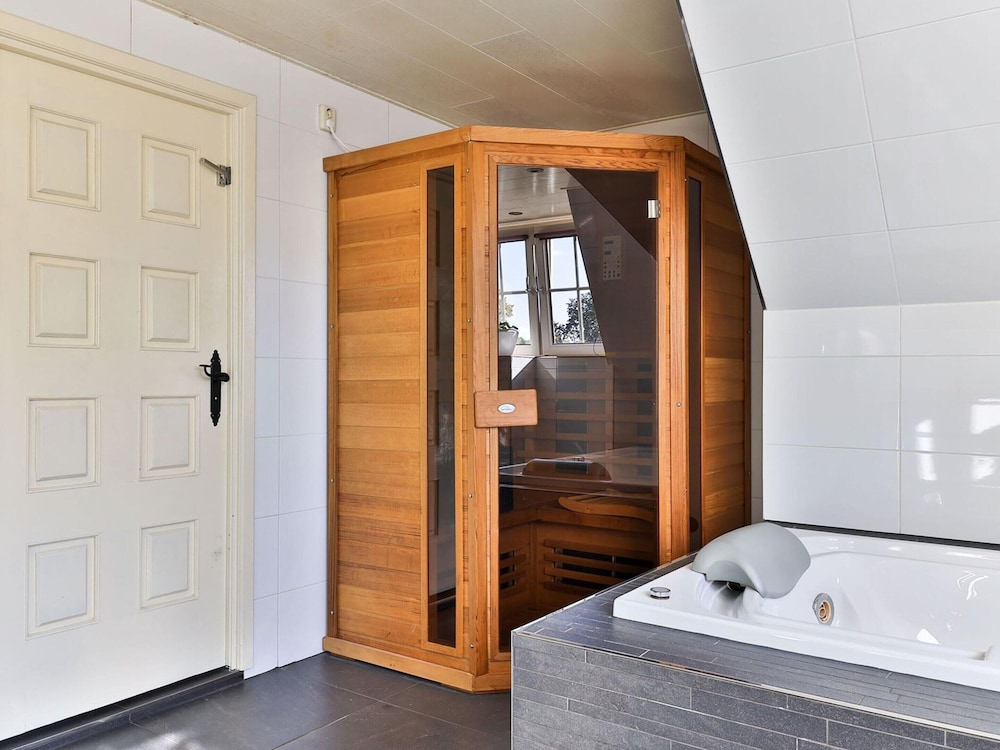 Characteristic House With Wellness in Augustinusga