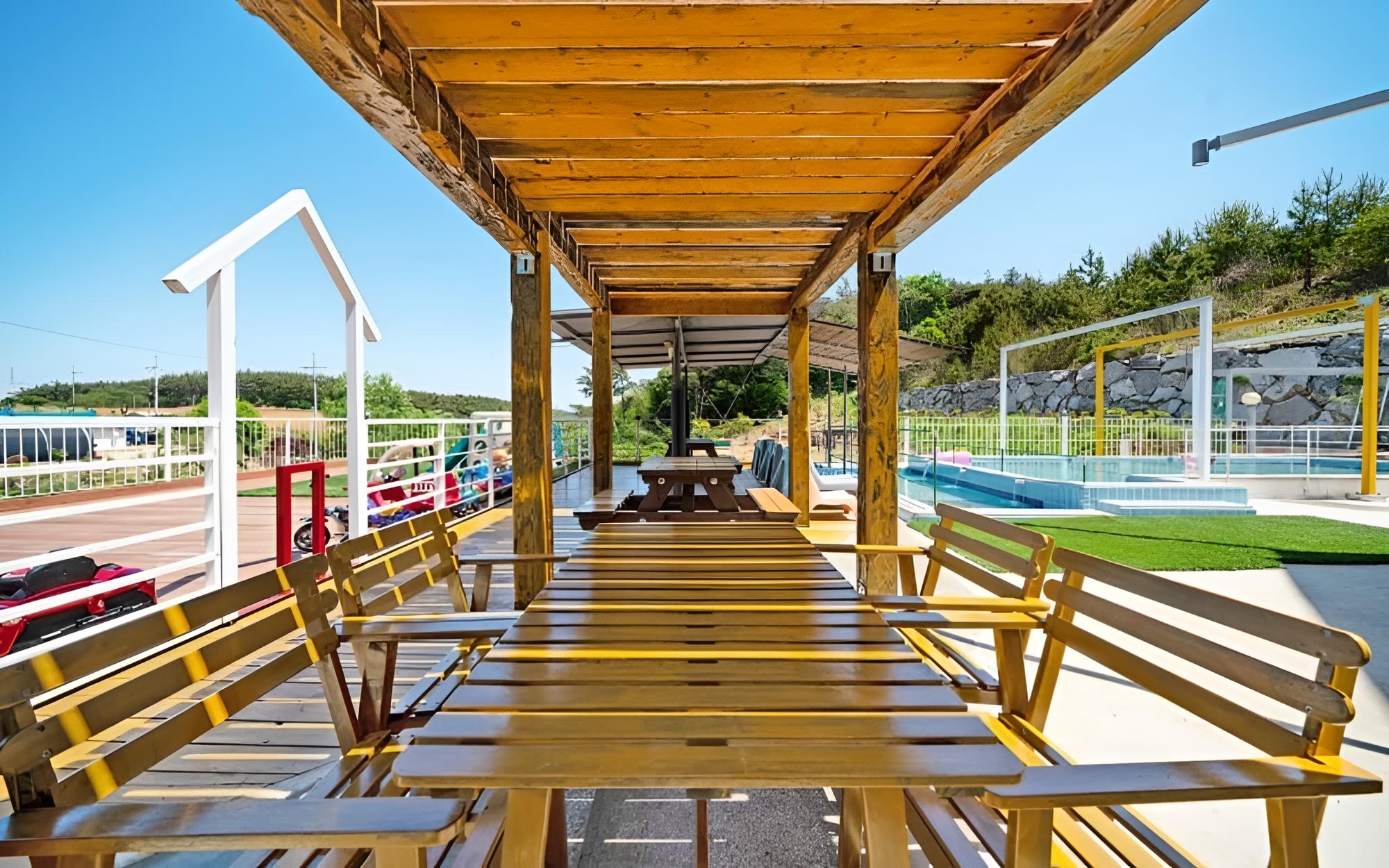Taean Laboom Pension view 4