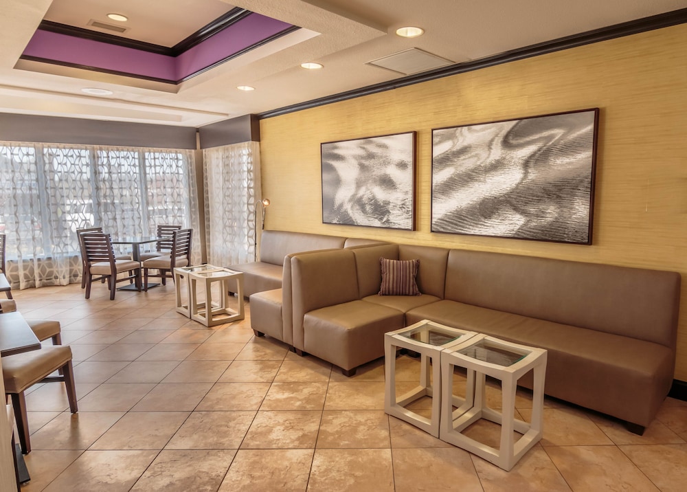 Farmington Vacations - Holiday Inn Express Suites Farmington, an IHG Hotel - Property Image 29