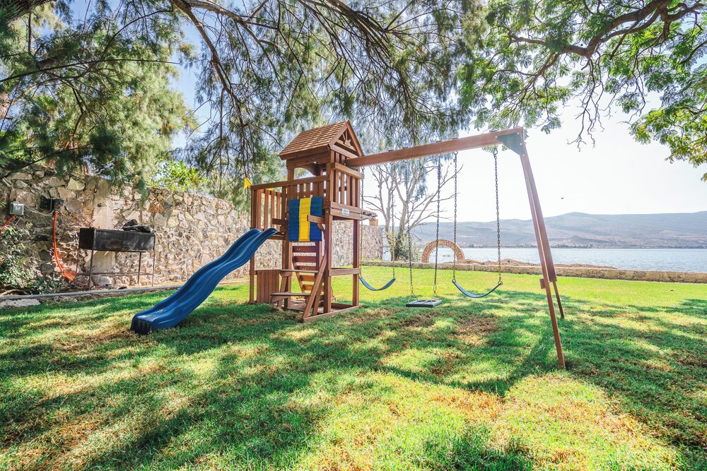 Bungalow Cajititlan 2 bedrooms & hot tub