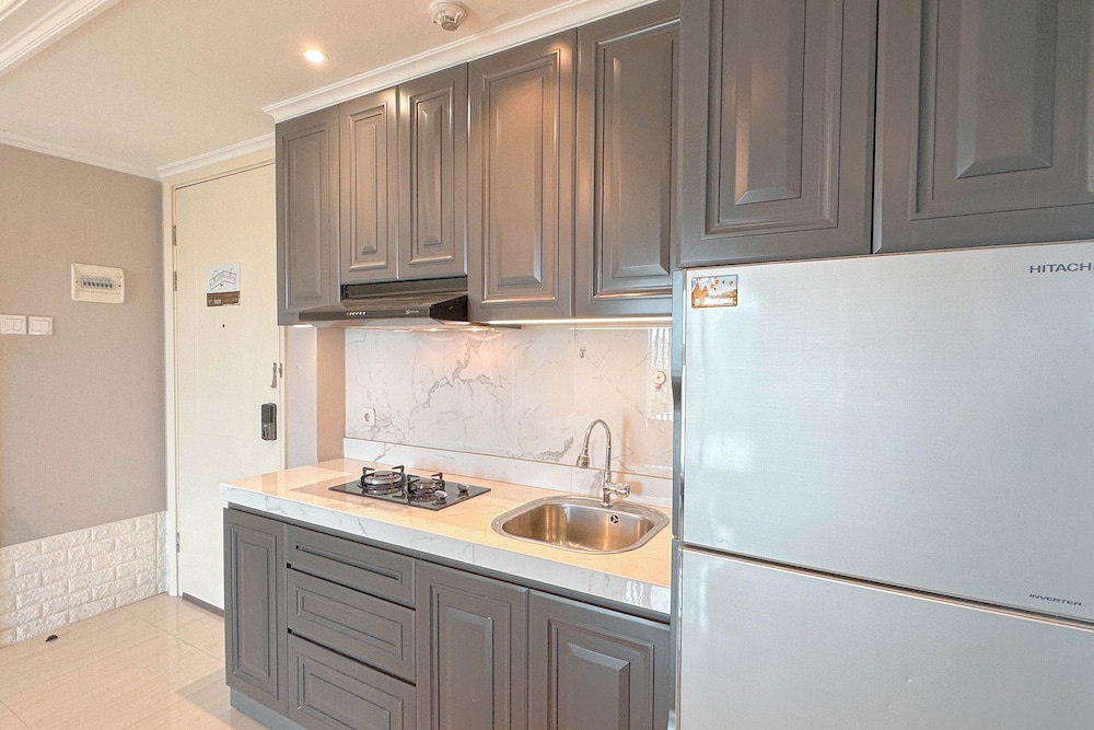 Cozy And Spacious 1Br At Grand Sungkono Lagoon Apartment