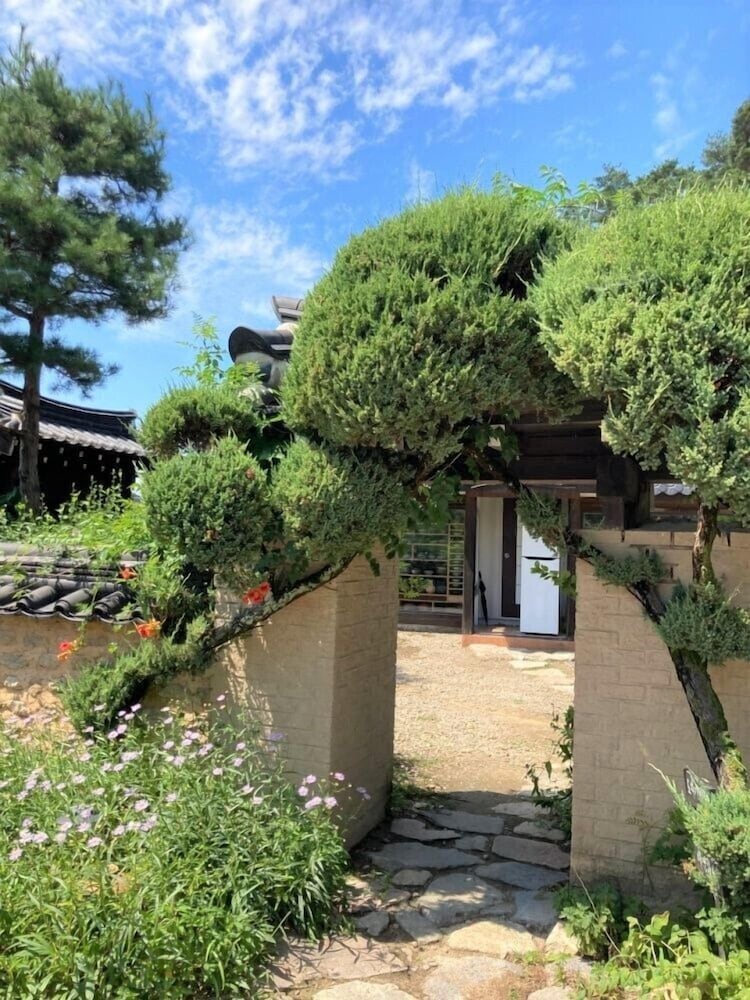 Tohyang Gotaek