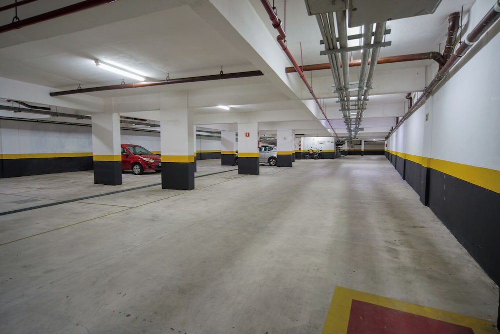 Apto pet Friendly c Churrasqueira a 100m da Praia