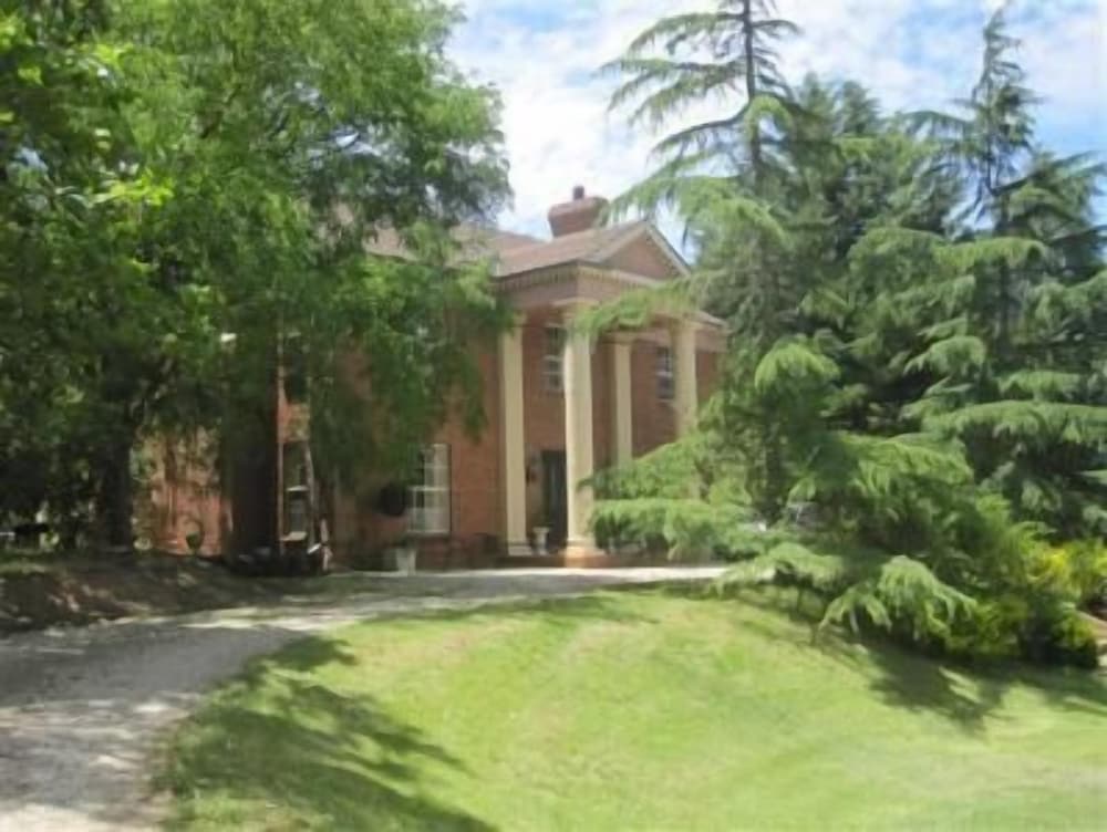 Manor Estate