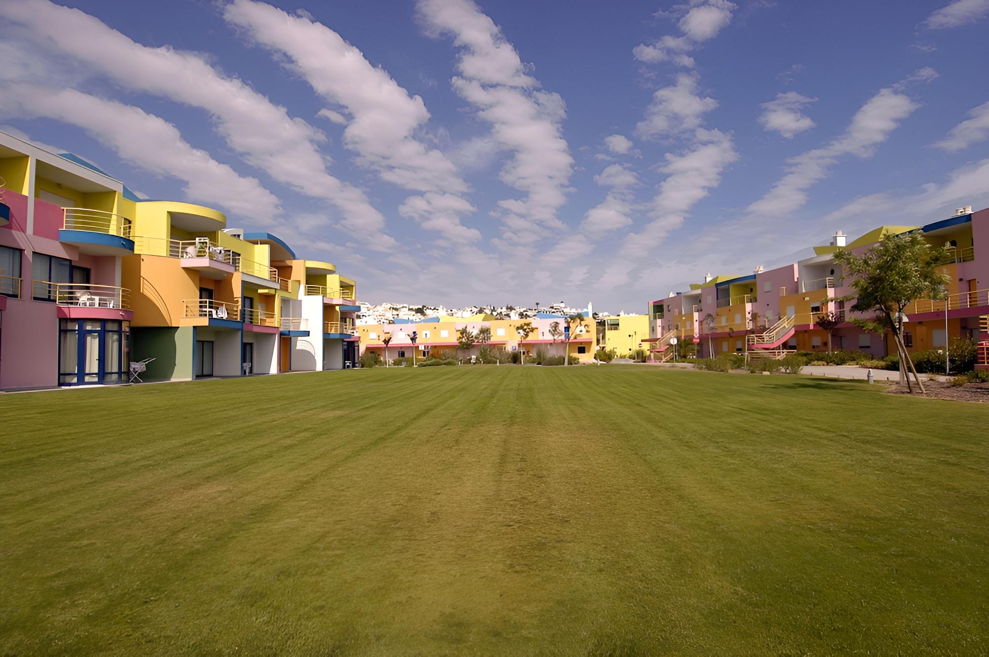 Orada Apartamentos Turísticos Marina de Albufeira view 2