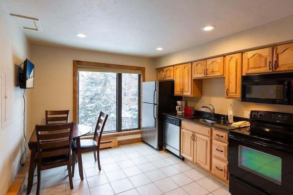 Breakaway West Studio Condo with Pool and Hot Tubs by RedAwning view 3