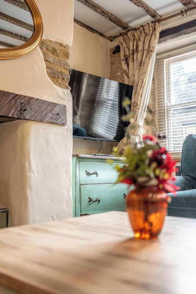Eilmers Cottage Lovely 4BD in Malmesbury