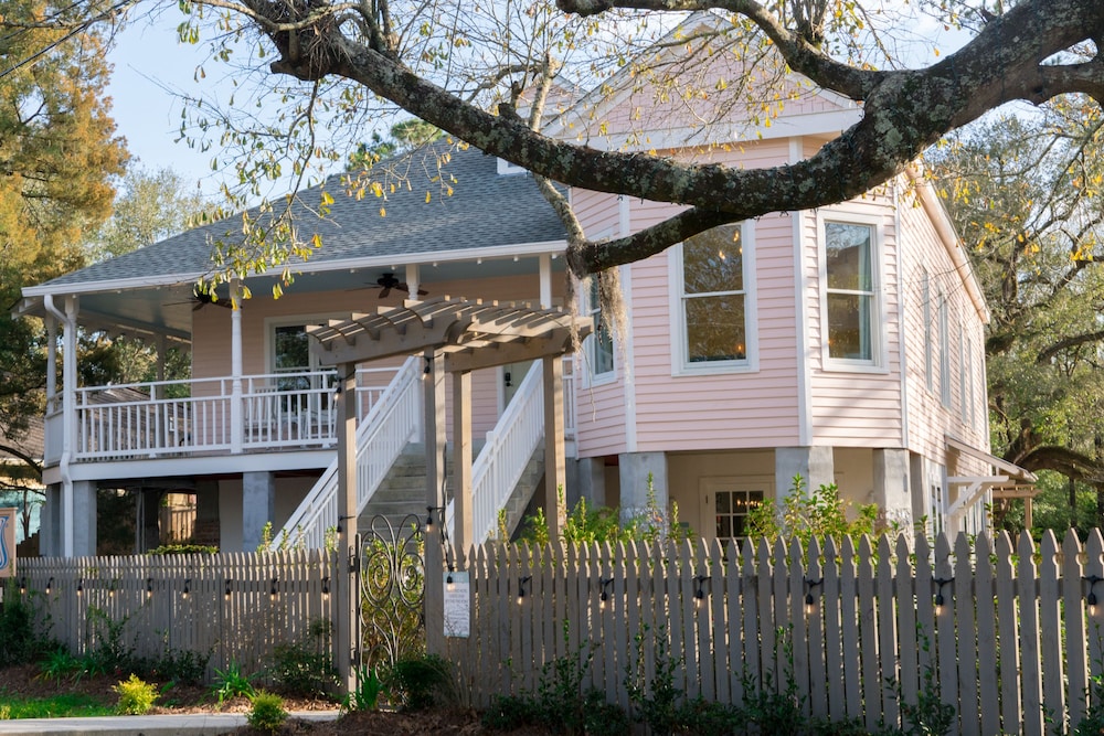 Abita Springs Hotel