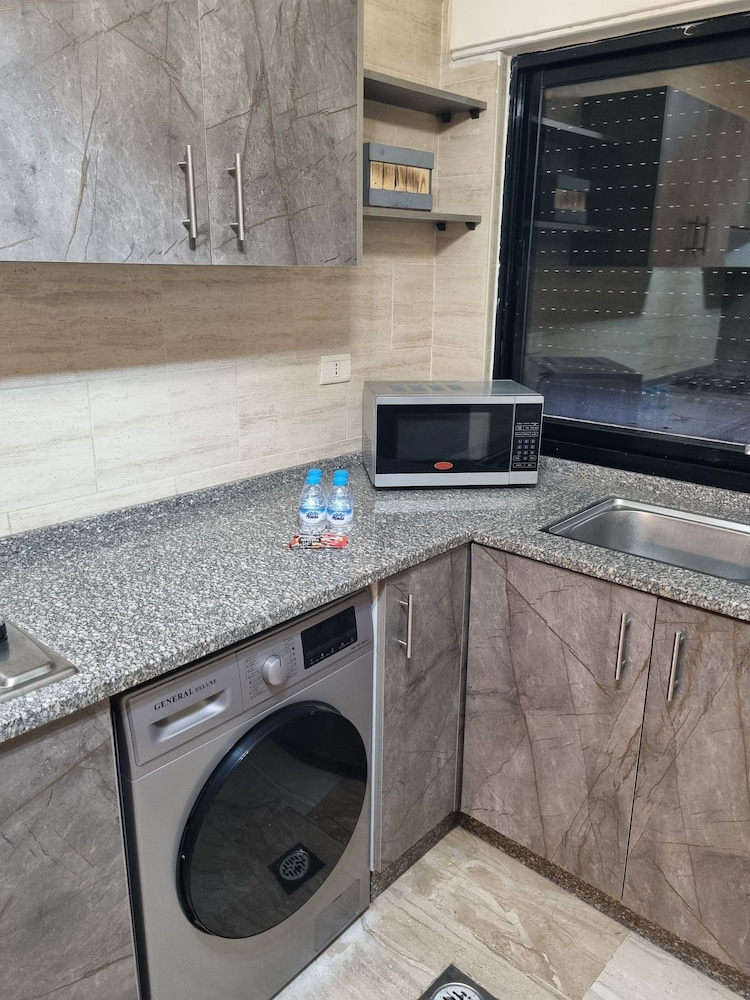 Unique 2bedroom at Abdoun 001