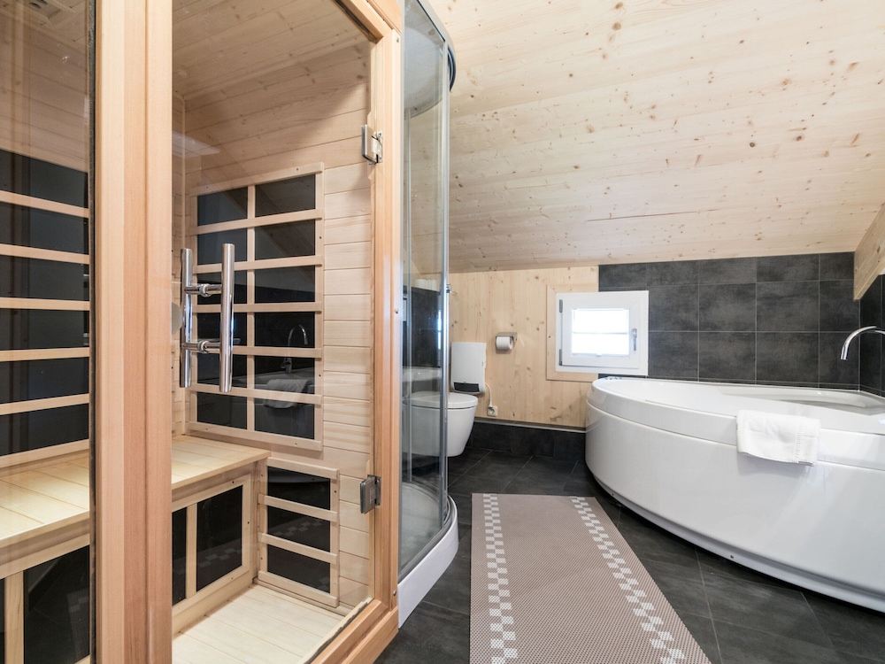 Snug Chalet With Sauna
