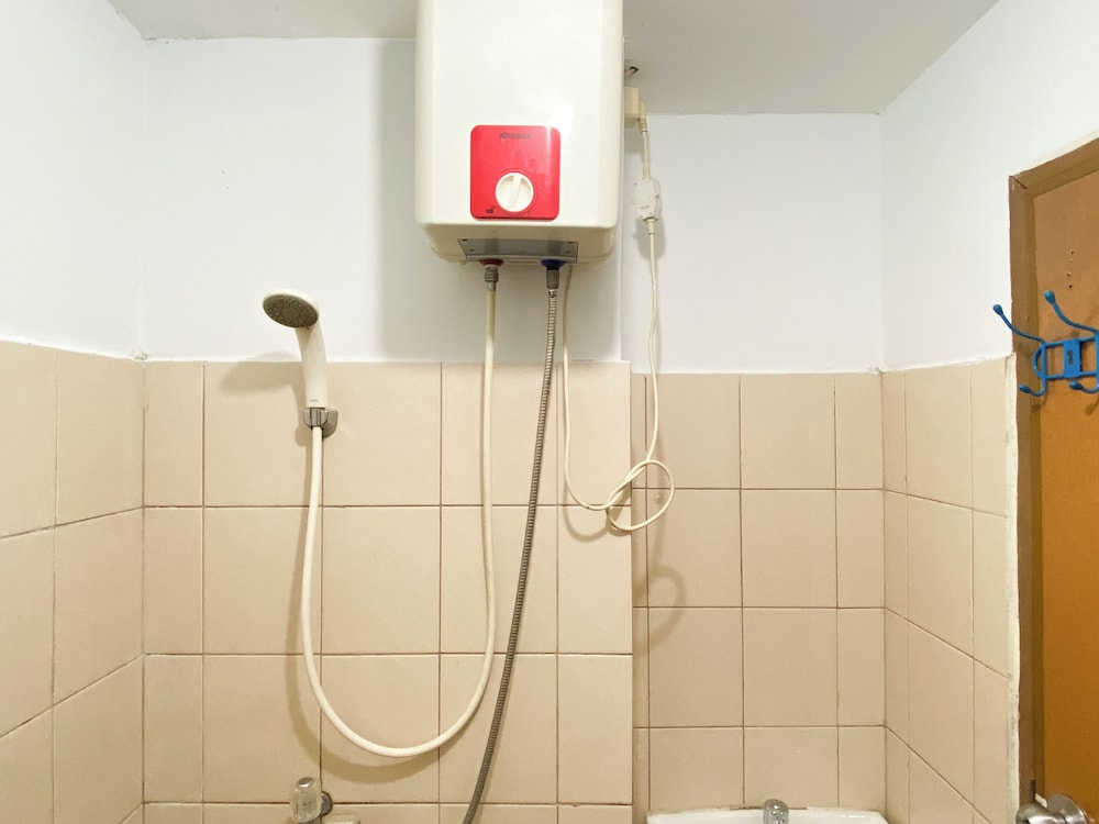 Good Deal And Homey 1Br Tifolia Apartment