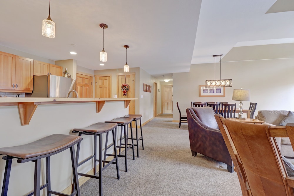 Pp605 Passage Point 3 Bedroom Condo