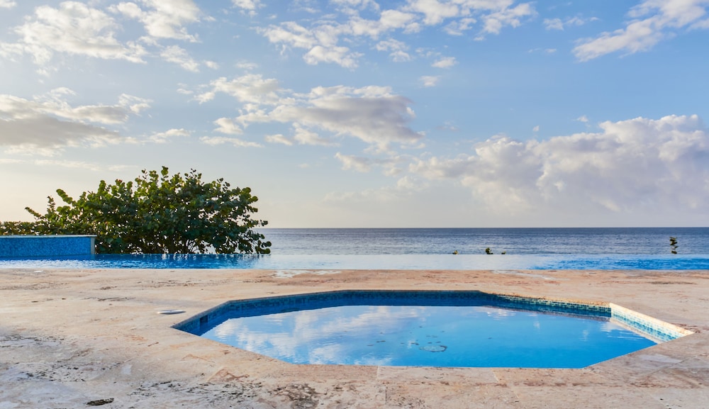 Luxury Penthouse Hispaniola Beach