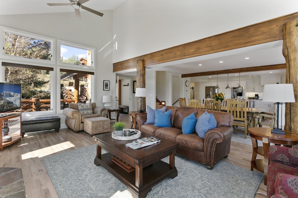 Solamere Drive Home at Deer Valley Resort - 6 Bedroom Home with Hot Tub #3220 6 Home