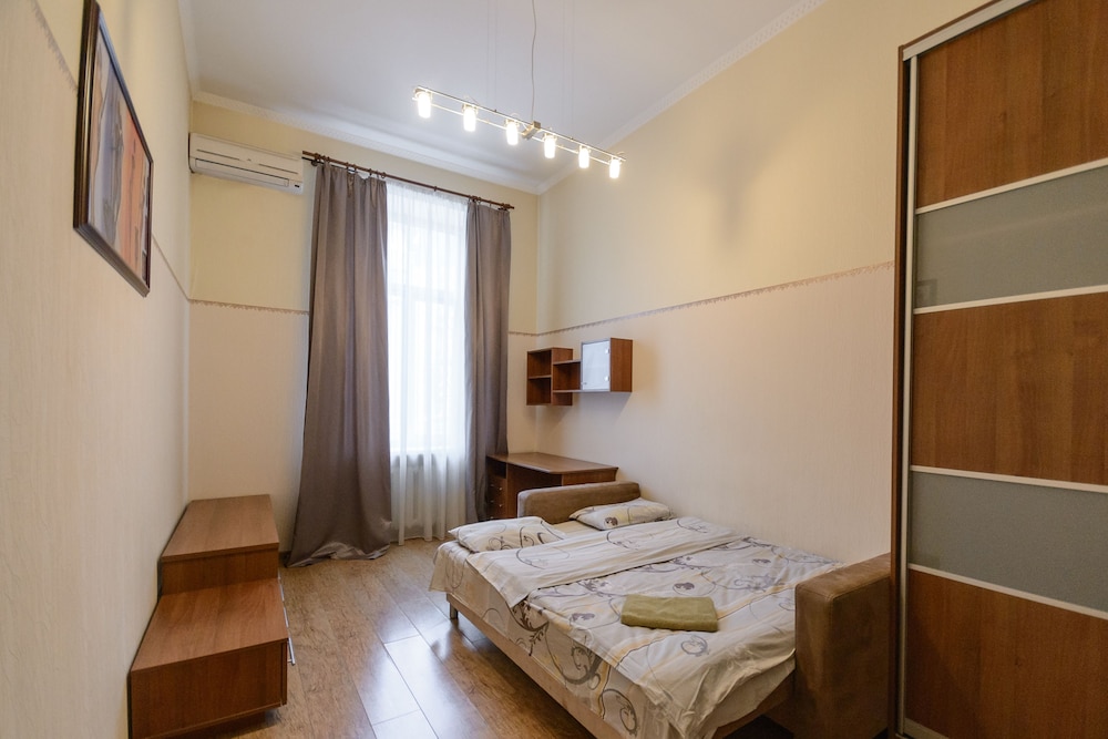 Kiev Accommodation Hotel Service