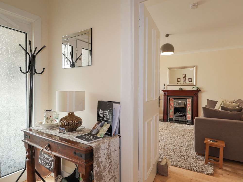 16 Fairfield Road
