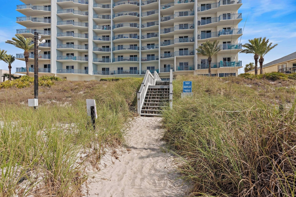 Beachfront Stay w/ Resort Amenities & Gulf Views Sterling Breezing #506