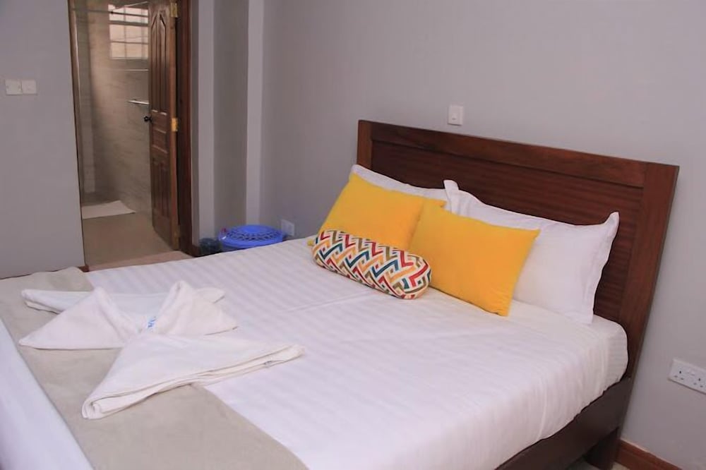 Lux Suites Bida Furnished Apartments