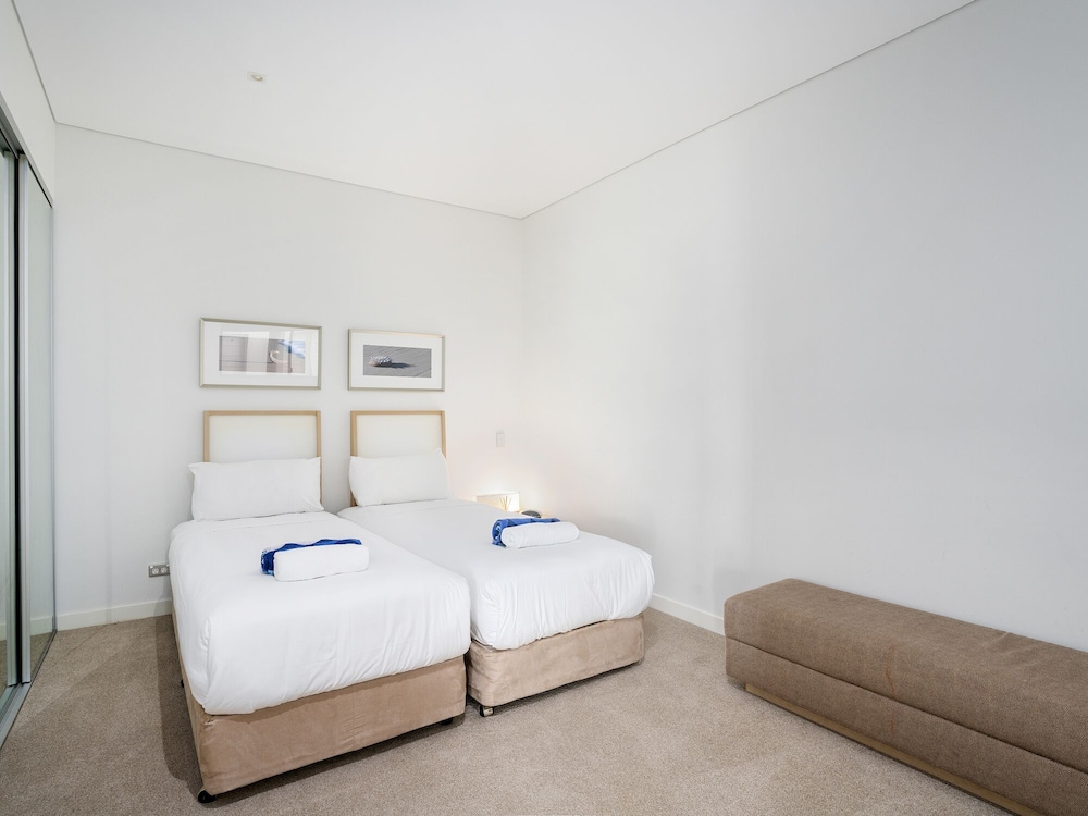Luxury Apartments on Bells Boulevard
