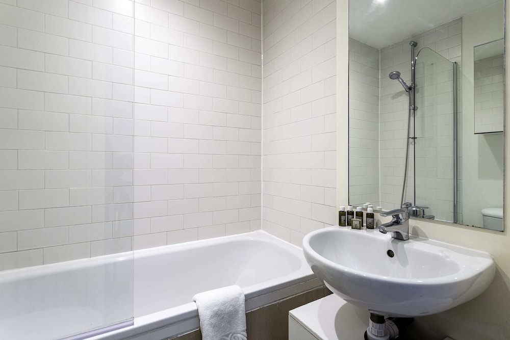Bright Marylebone Apartment