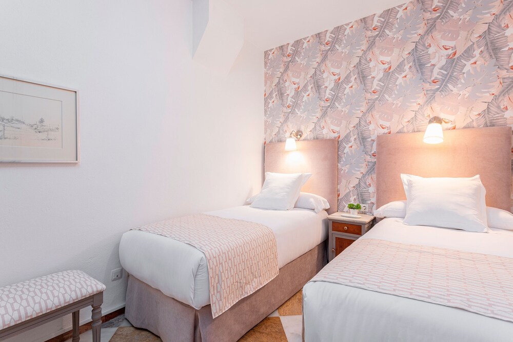 Traditional House With Private Terrace. Campamento