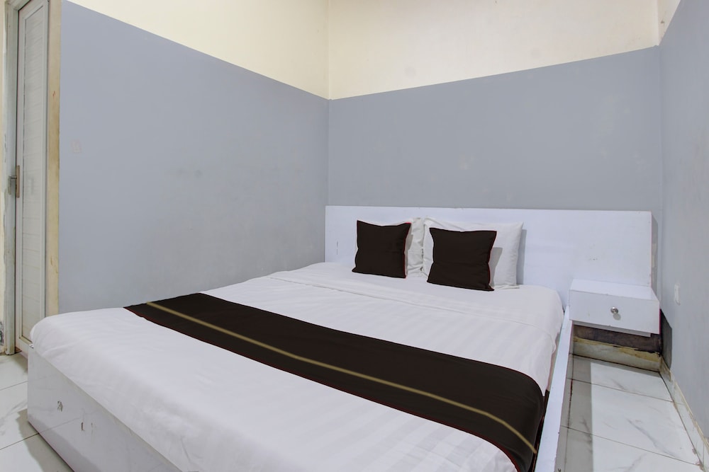OYO 94919 Nay Guesthouse Dan Kost