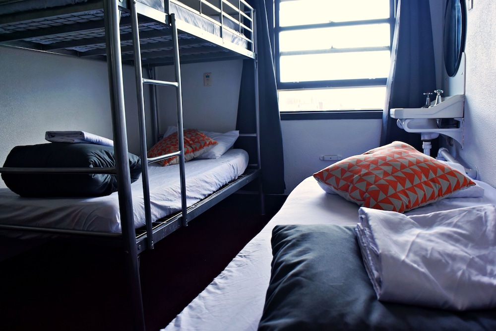 BoBs Hostel