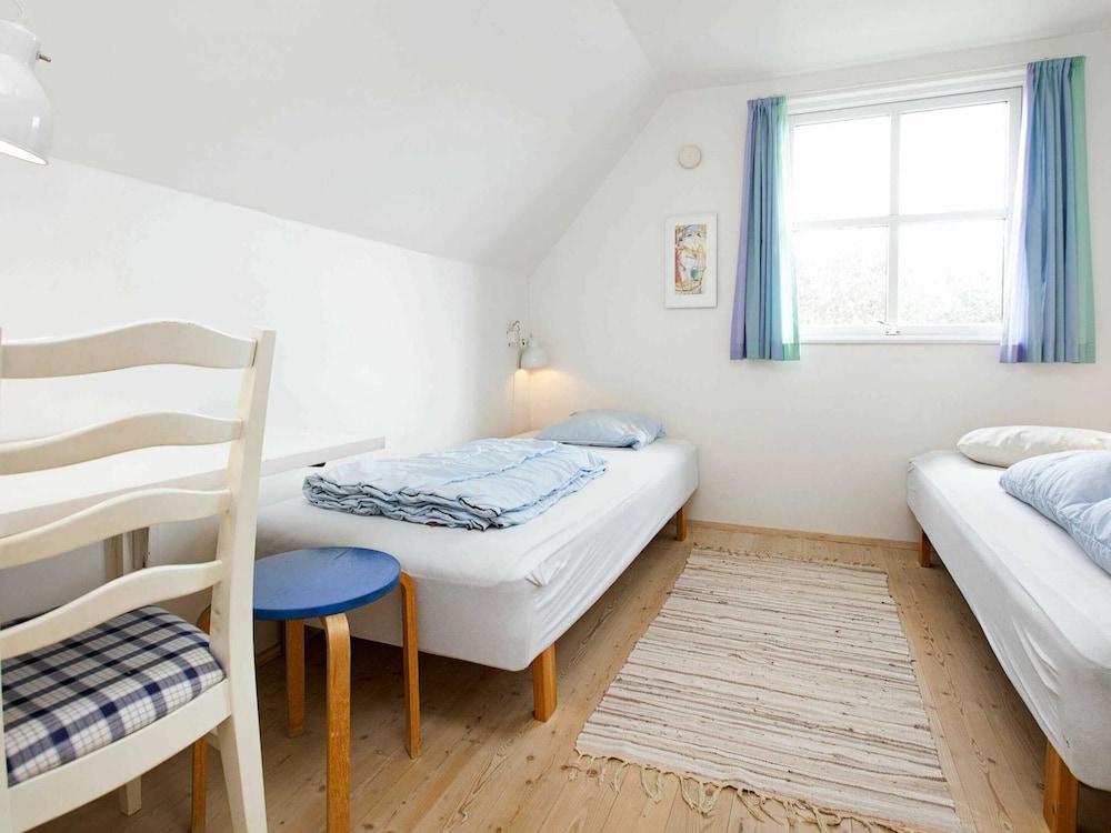 10 Person Holiday Home in Blavand