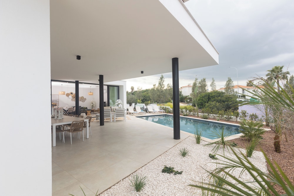 Protaras Aqua Pearl Villa Aq01