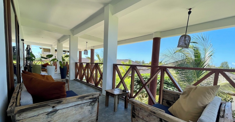 Baobab Bungalows