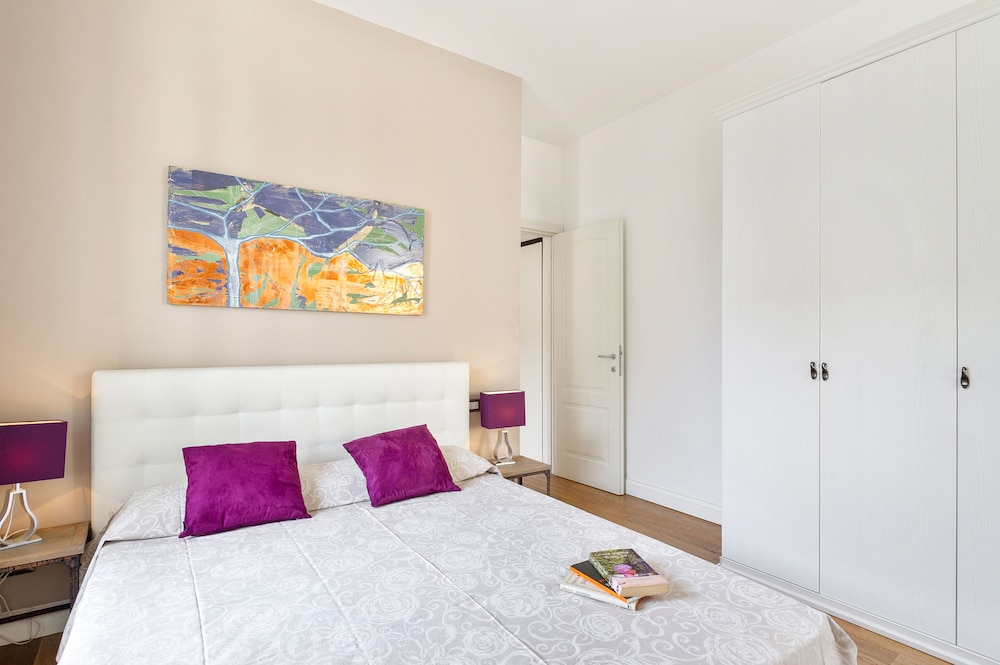 Santa Croce Stylish Flat