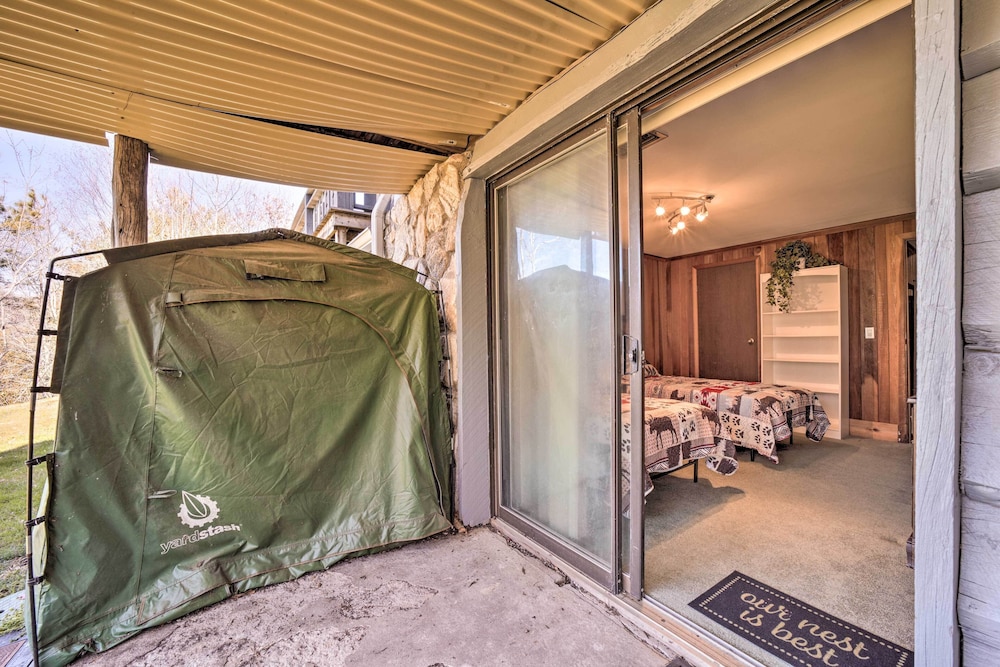 Chalet w/ Mtn Views & Golf Course Access!