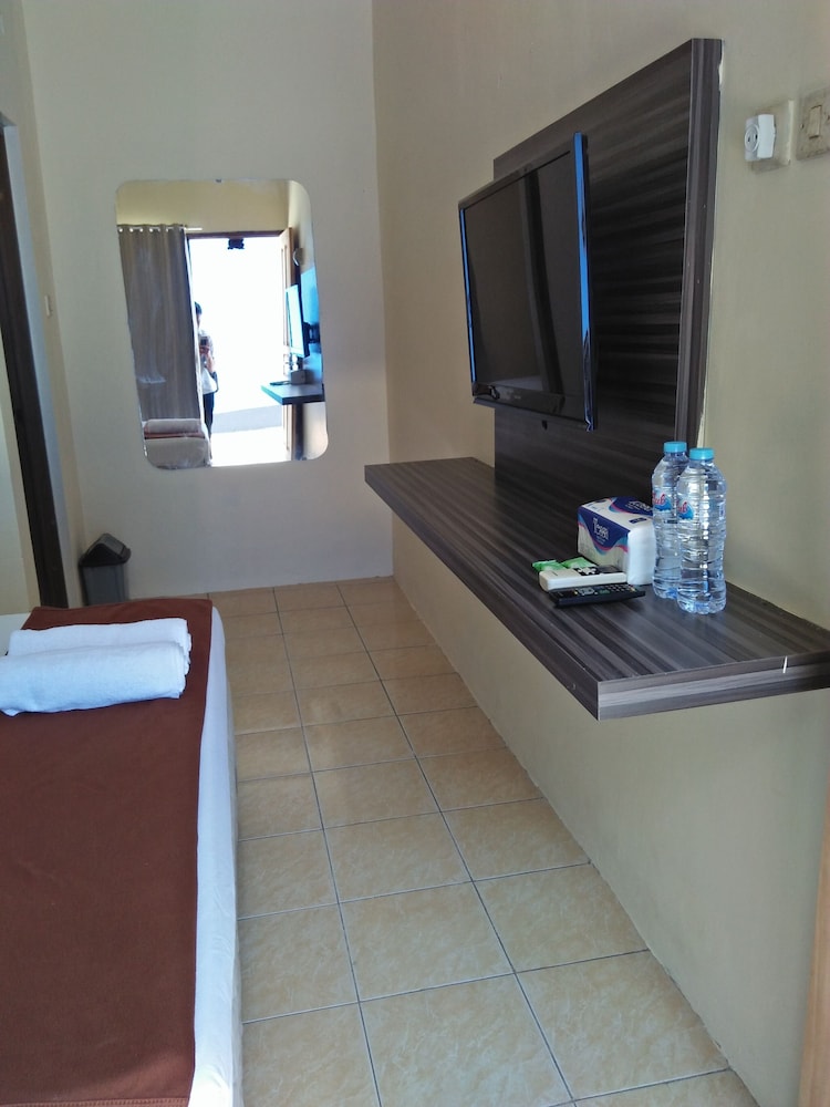 Photo 12