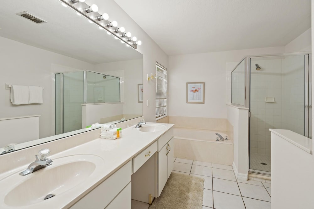 Highlands Reserve 4 Bedroom Vacation Home with Private Pool 4 Hotel Room