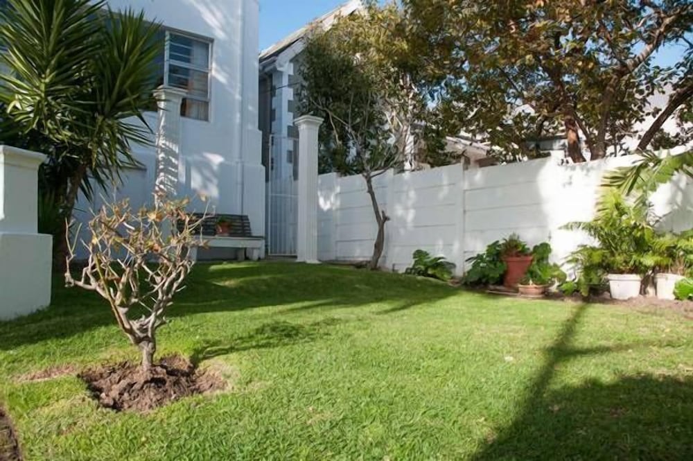Altona Guest House