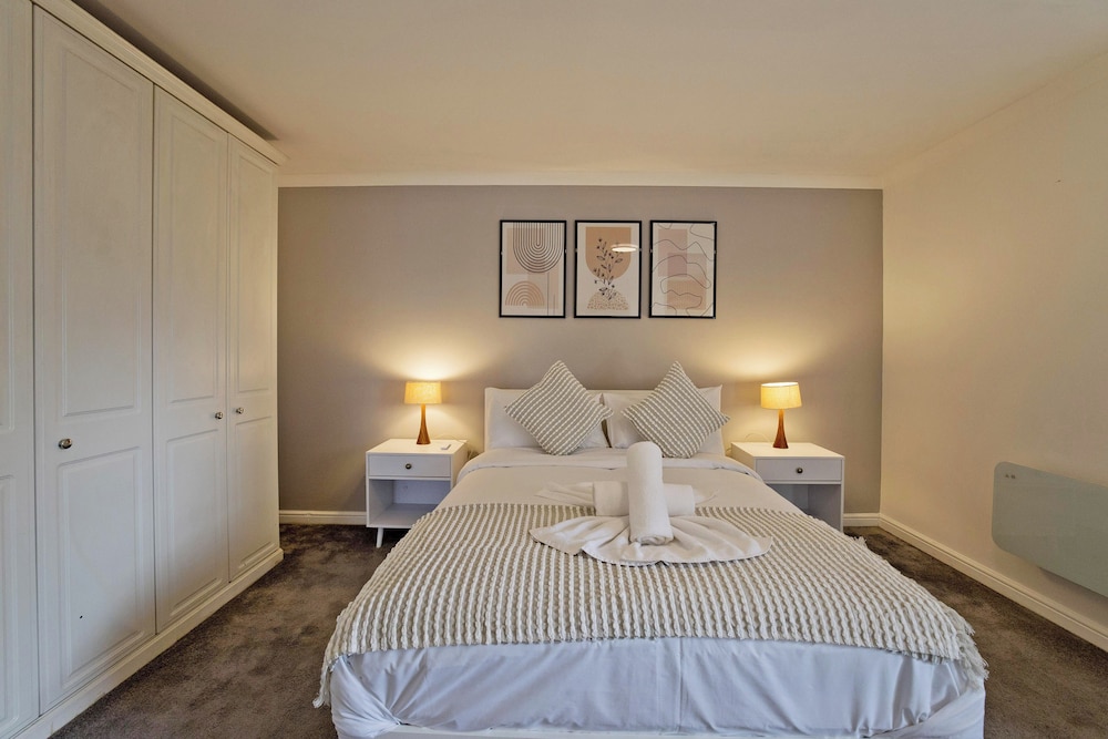 Imperial Meridian Place Apartment