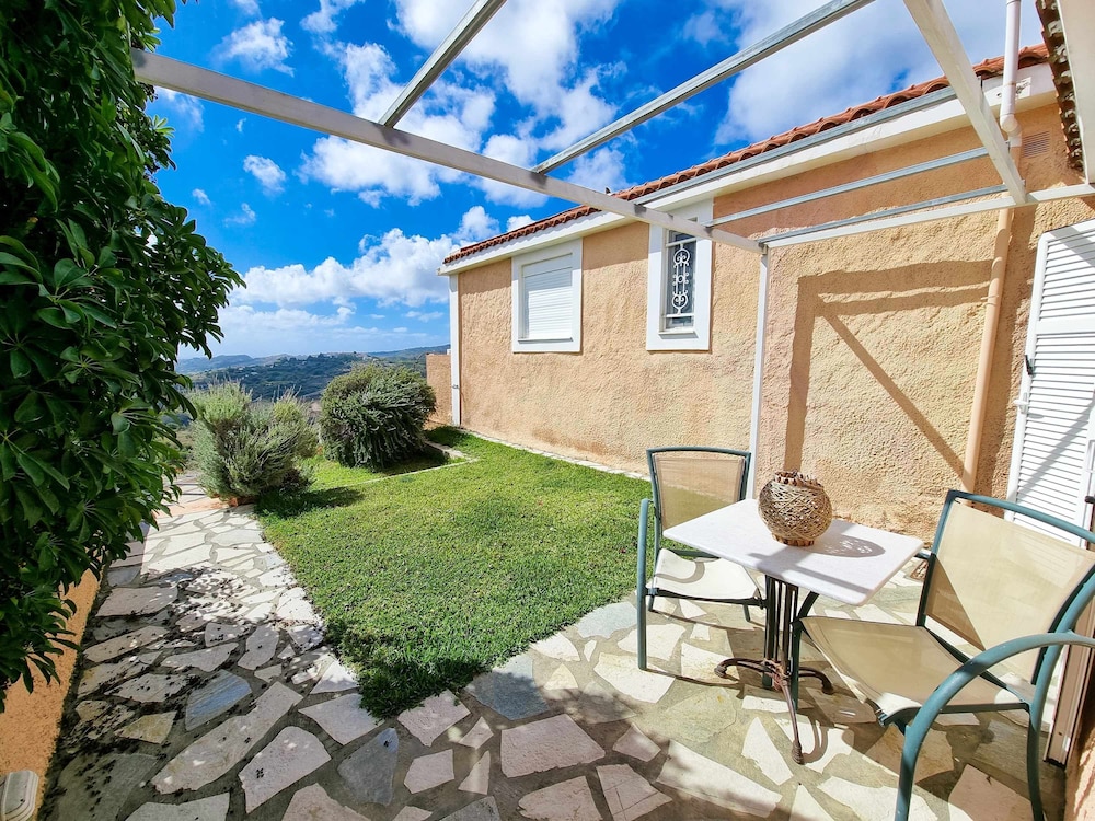 Secret Garden Hideaway in Kefalonia