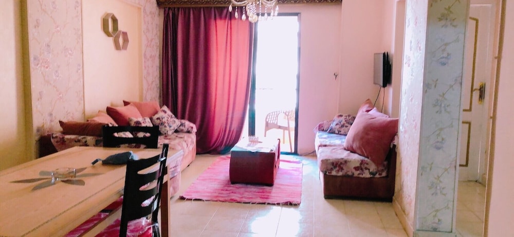 Cozy apartment Maadi Ring Road &smart TV