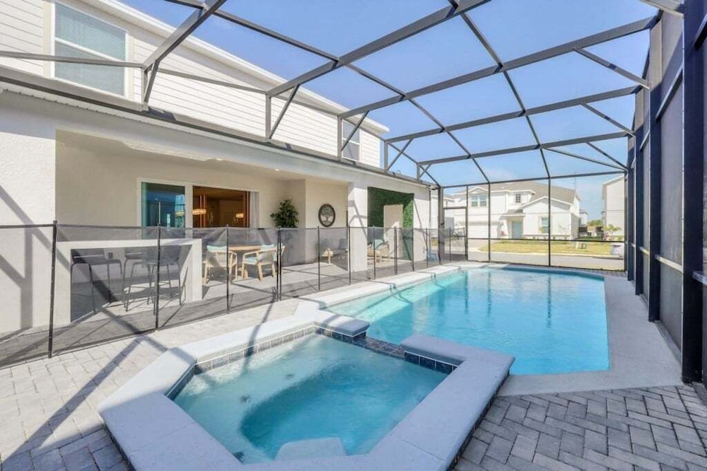10 Bed 8 Bath Villa Gamesroom & Pool 16284saint 10 Bedroom Villa
