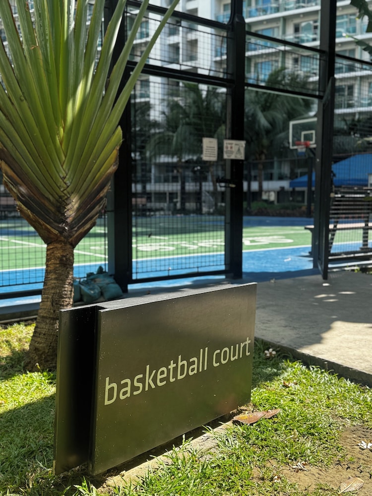 AZURE URBAN RESIDENCES STAYCATION
