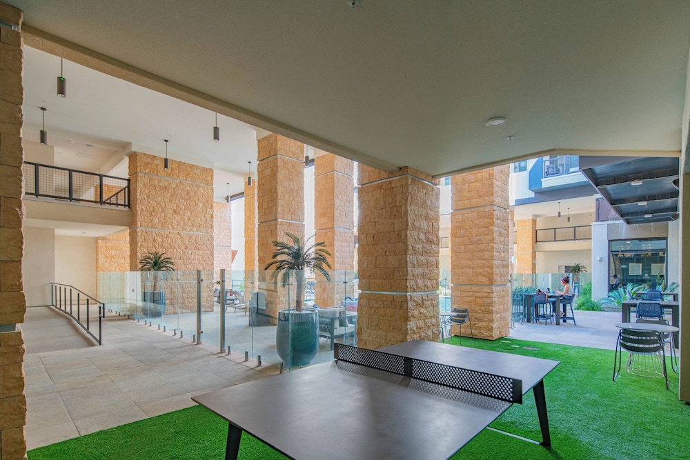 ROVE LIVING/KB - Scottsdale Grand