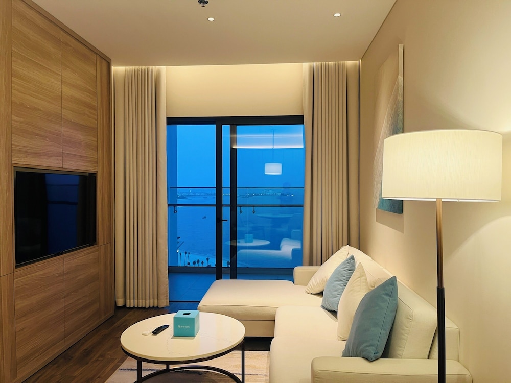 Alacarte Ha Long Bay By Azure
