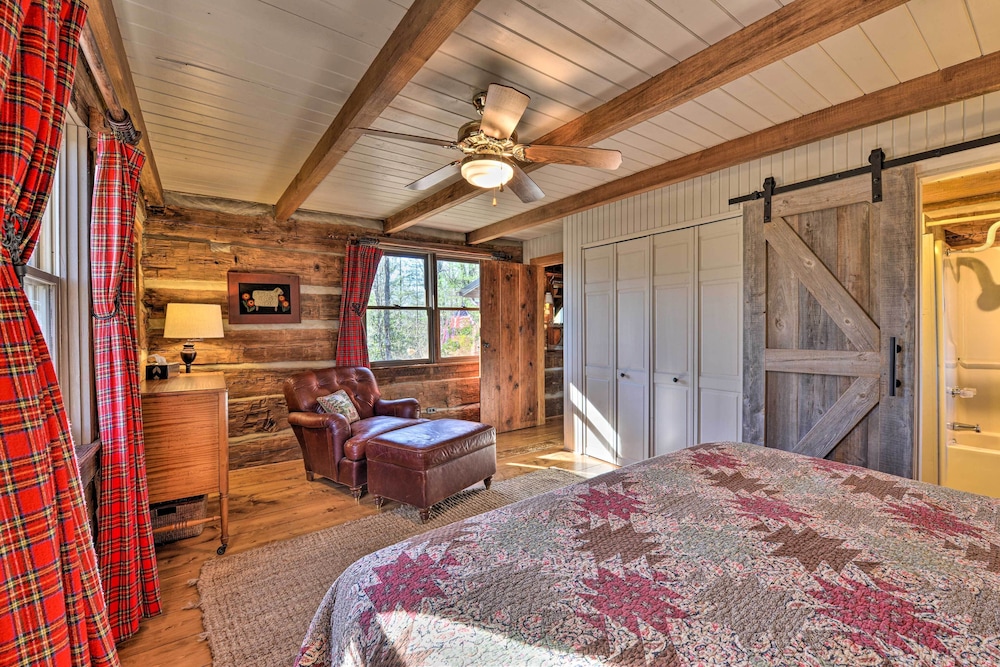 Cabin Near Boone w/ Hot Tub  Mountain Views - Property Image 24