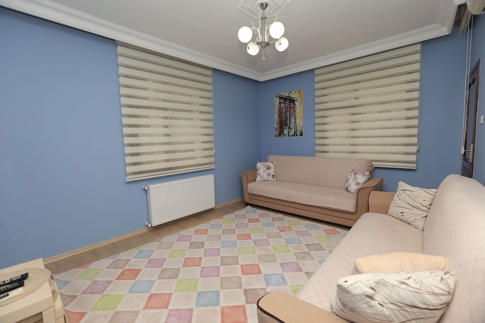Guven Suite House