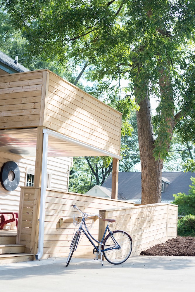 Swamp Rabbit Inn