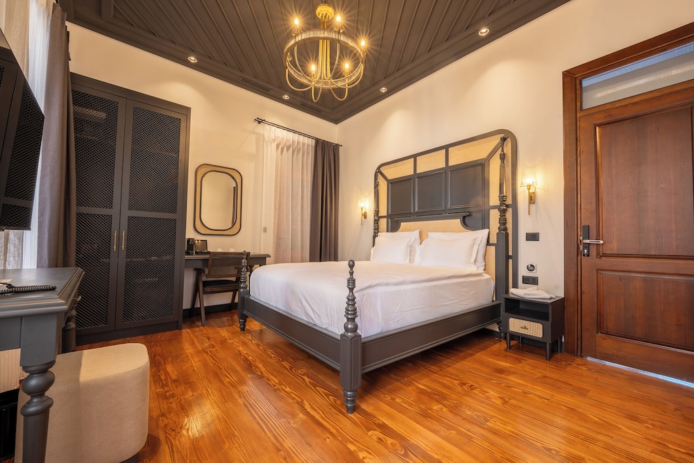 Belmondo Süitler - Image 24