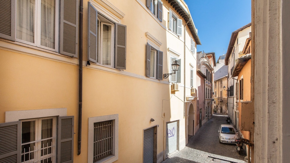 Rental In Rome Teatro Pace