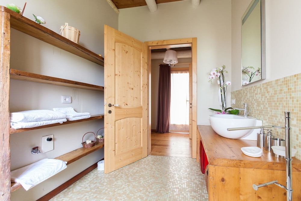Cascina Serenella B&B